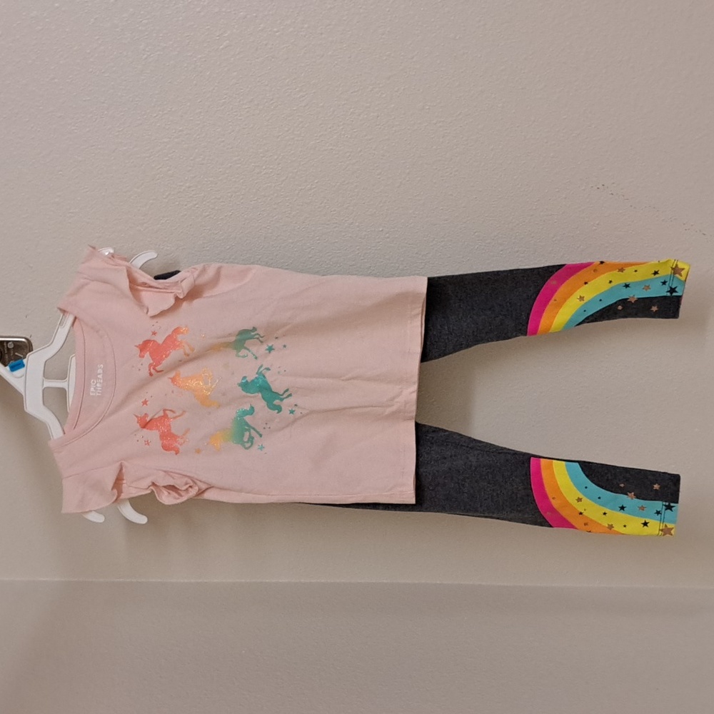 Epic Threads Shirt & Leggings 2-piece set - Unicorns / Rainbows - 4T